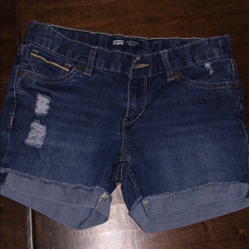 Levi’s boyfriend shorts